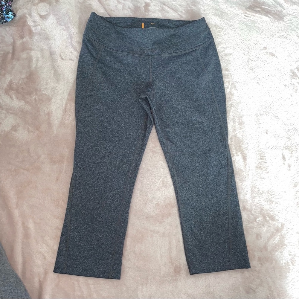 Lucy .com leggings cropped size M - Picture 3 of 9